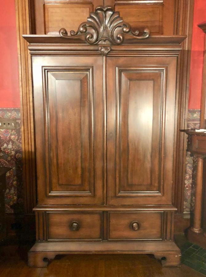 דובוק The Hancock House Bed & Breakfast Inn מראה חיצוני תמונה